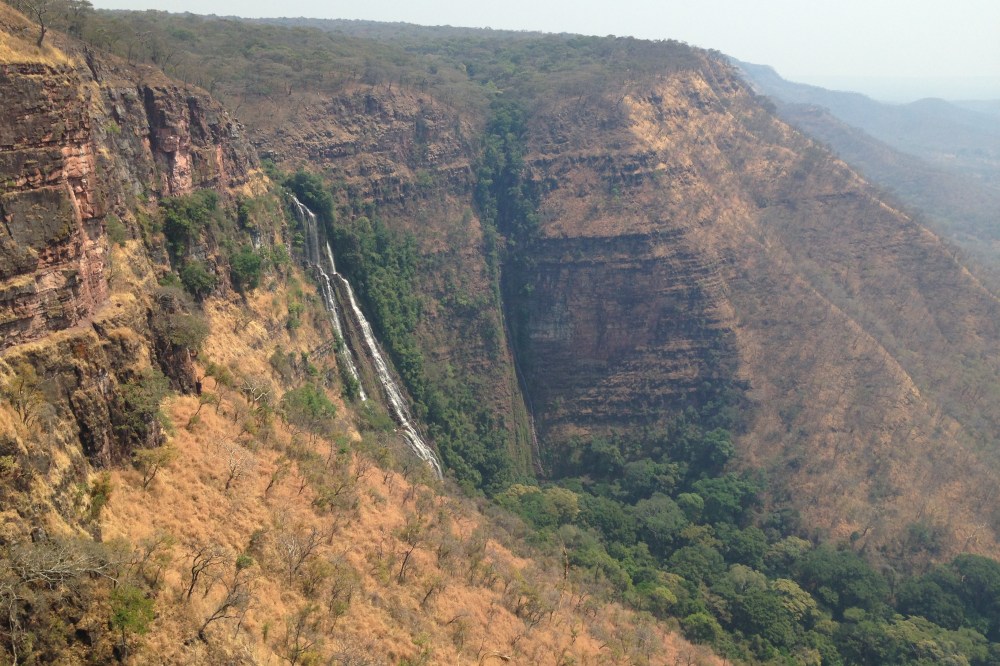 (August) Our second visit to the nearby Tshilongo waterfall, about a 2-hour drive through the bush, in the middle of the dry season